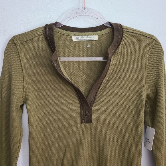 Free People Mikah Notch Neck Top Green - Picture 6 of 10
